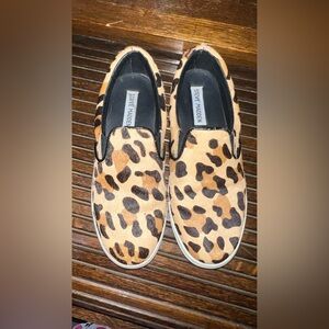 Steve Madden woman’s Tan‎ and Black Leopard Sneakers cow hide